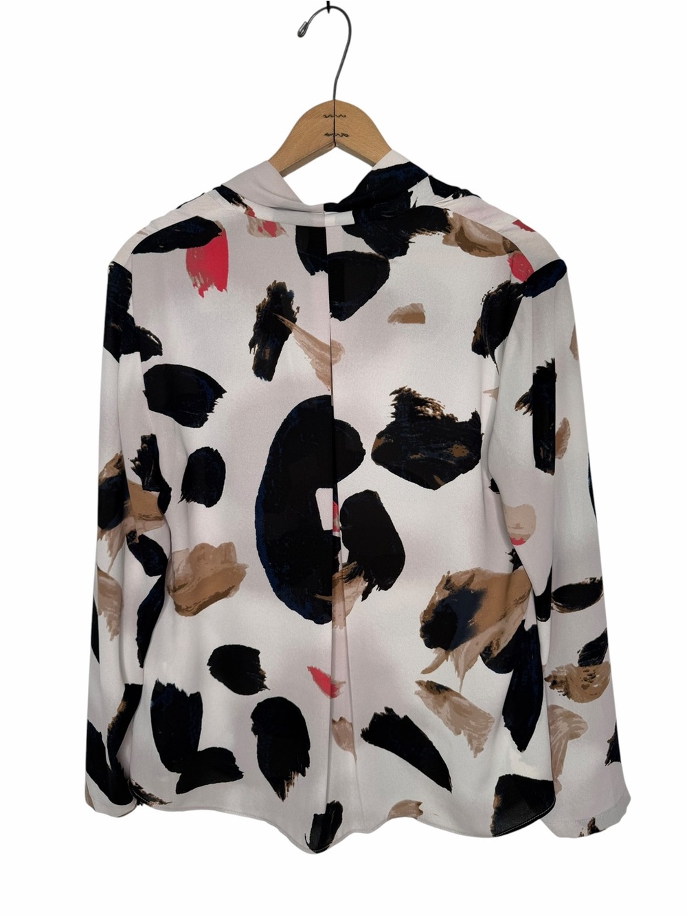 NIC+ZOE Black White Beige V-neck Abstract Print Blouse Size Medium - Picture 4 of 6